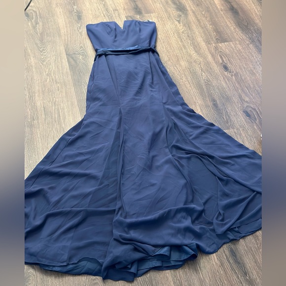 COPY - VERA WANG 'White' Bridesmaid Prom V-Wire Crepe Mermaid Dress midnightblu… - Picture 3 of 17